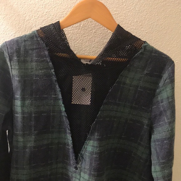 LF Tops - LF Fishnet Hooded Flannel